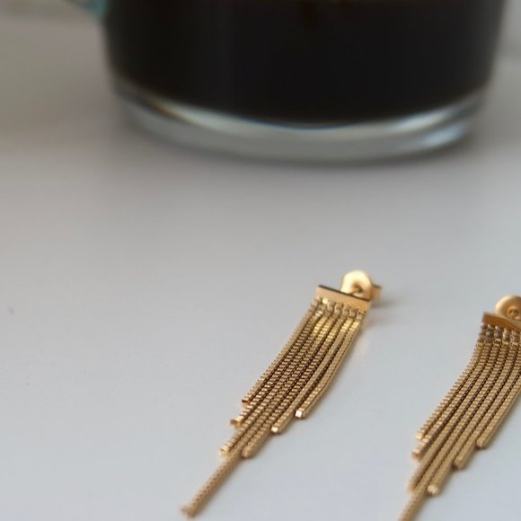 NEW 18K Gold Plated Tassel Chain Drop Earrings - Picture 3 of 6